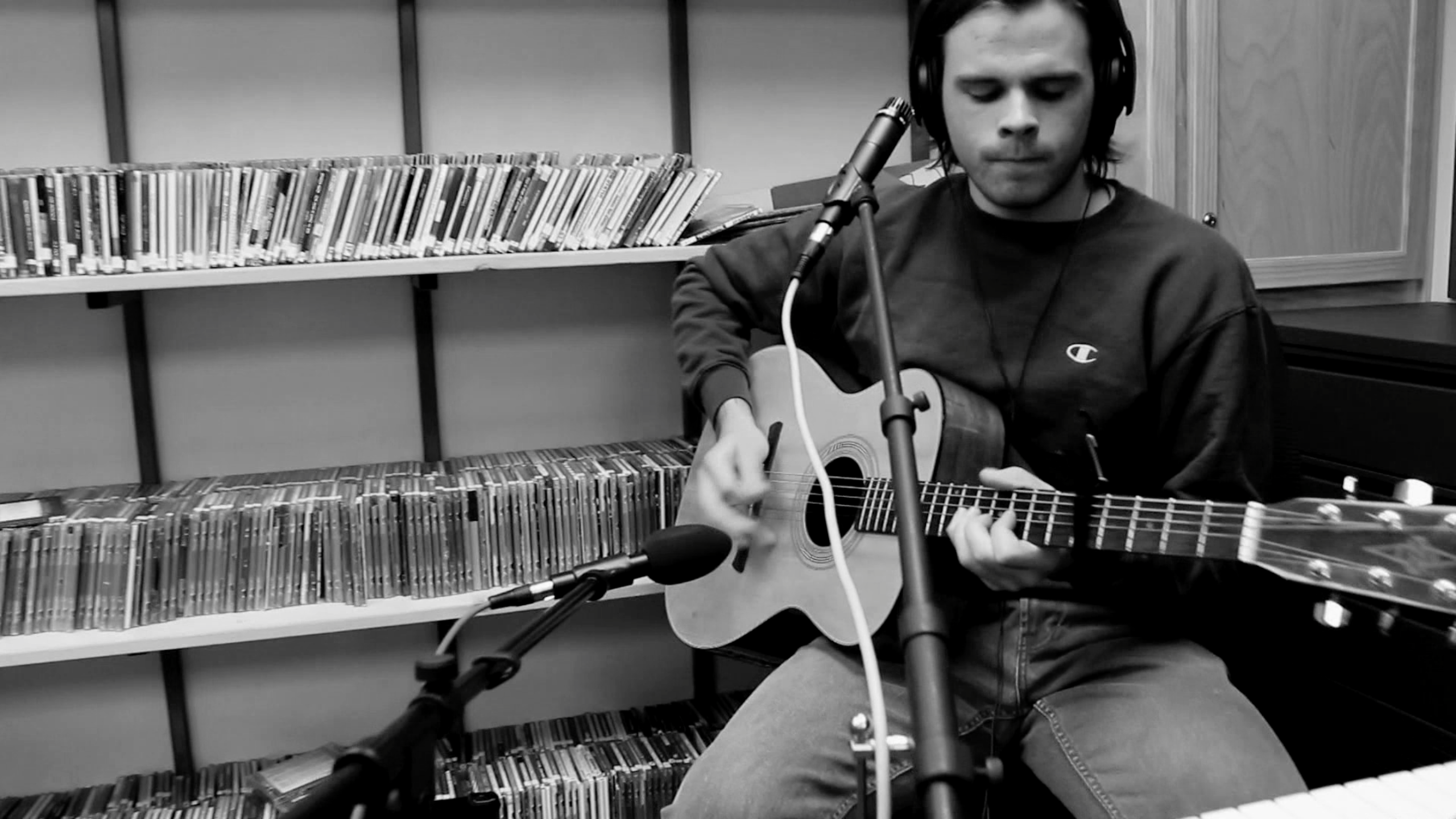 Rev Gusto Live @ KJHK