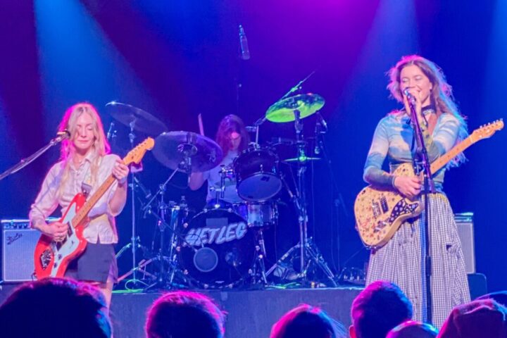 Wet Leg Leads Rhian Teasdale and Hester Chambers