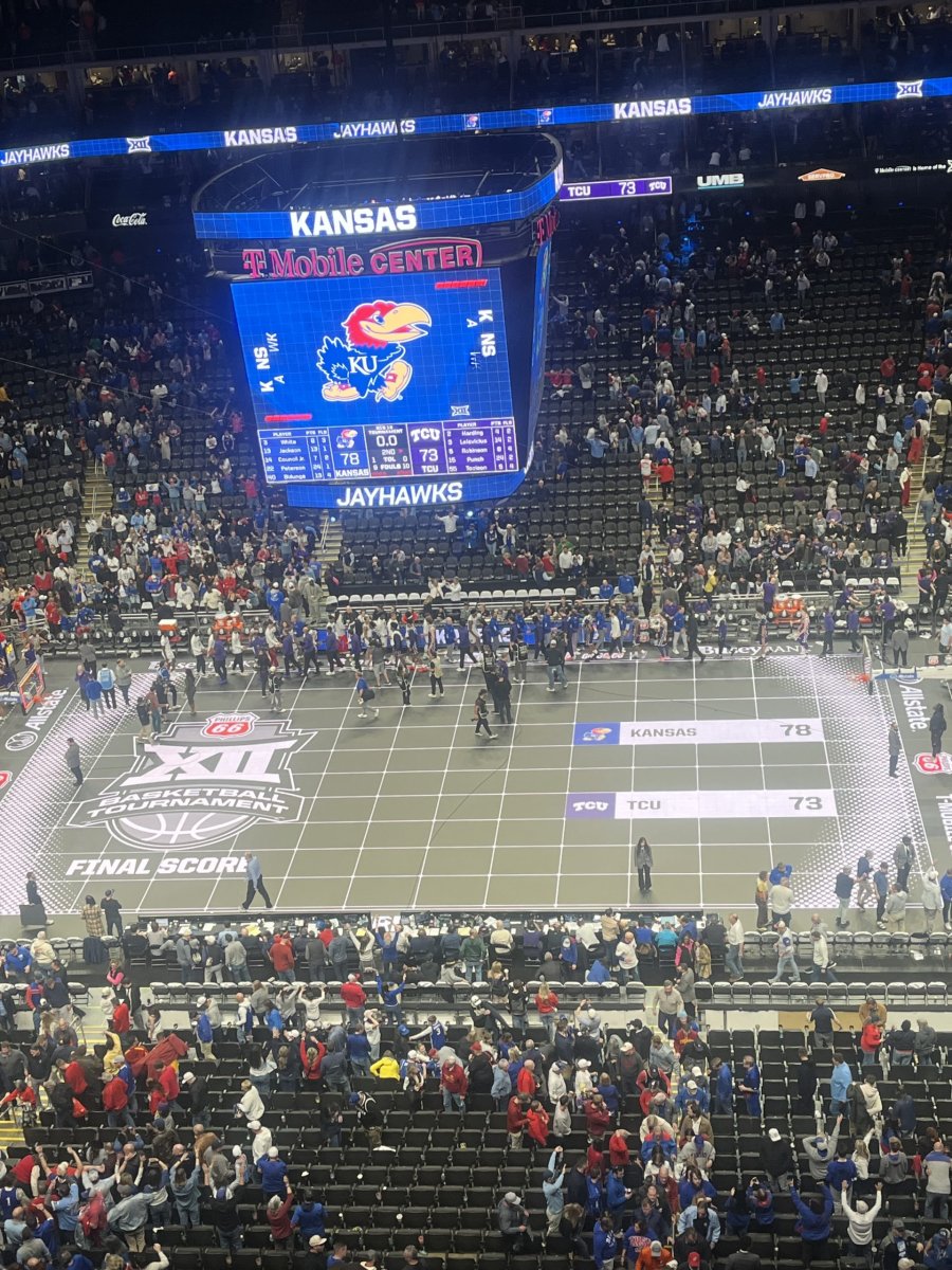 Kansas Begins Their Dance With Ugly Win In Against TCU IMG 2464 